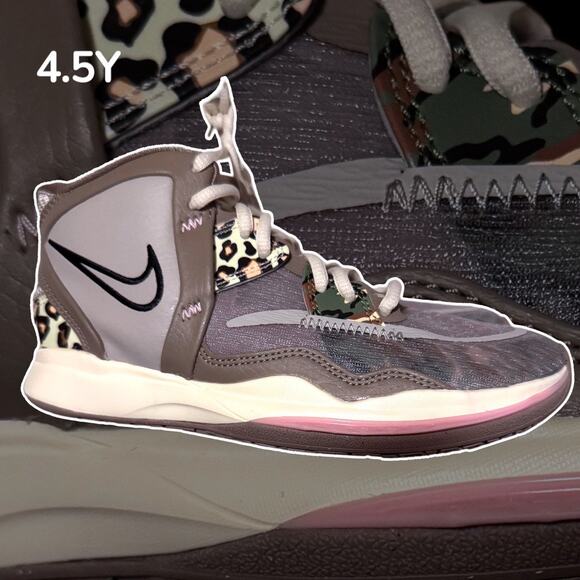 •NEW• 2022 Nike Kyrie Infinity GS 'Leopard Camo'
4.5 Youth / EU 36.5 • No Box - Picture 1 of 11